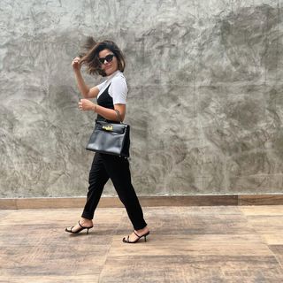 Vanessa Giácomo feet photo thumbnail