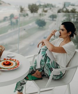 Vanessa Giácomo feet photo thumbnail