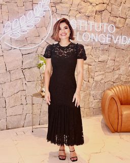 Vanessa Giácomo feet photo thumbnail