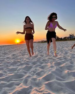 Vanessa Giácomo feet photo thumbnail