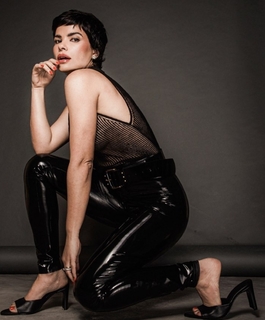 Vanessa Giácomo feet photo thumbnail