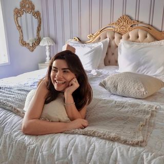 Vanessa Giácomo feet photo thumbnail