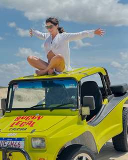 Vanessa Giácomo feet photo thumbnail