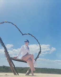 Vanessa Giácomo feet photo thumbnail