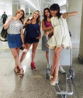 Vanessa Guide feet photo 1