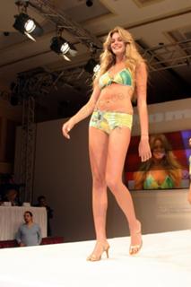 Vanessa Hessler feet photo 4