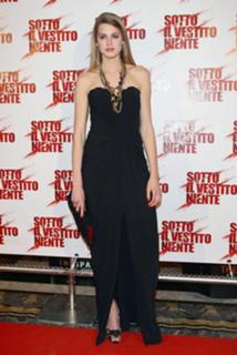Vanessa Hessler feet photo 16