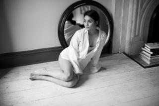 Vanessa Hudgens feet photo thumbnail