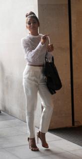 Vanessa Hudgens feet photo thumbnail