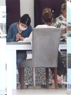 Vanessa Hudgens feet photo thumbnail