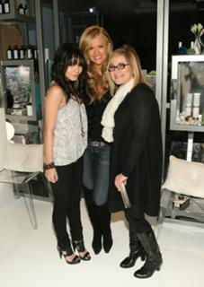 Vanessa Hudgens feet photo thumbnail