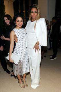Vanessa Hudgens feet photo thumbnail