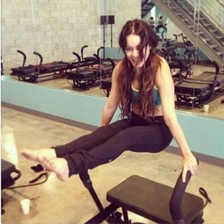 Vanessa Hudgens feet photo thumbnail
