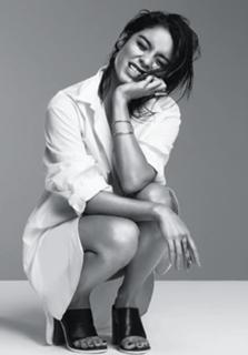 Vanessa Hudgens feet photo thumbnail