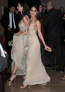 Vanessa Hudgens feet photo thumbnail