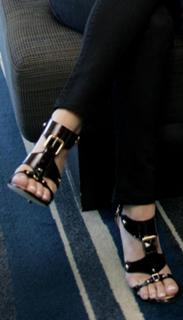 Vanessa Hudgens feet photo thumbnail
