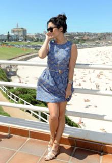 Vanessa Hudgens feet photo thumbnail
