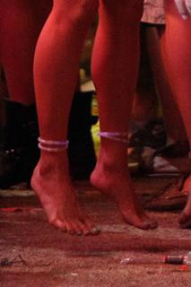 Vanessa Hudgens feet photo thumbnail