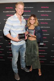Vanessa Hudgens feet photo thumbnail