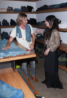 Vanessa Hudgens feet photo thumbnail