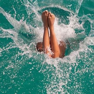 Vanessa Hudgens feet photo thumbnail