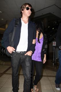 Vanessa Hudgens feet photo thumbnail