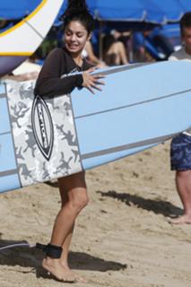 Vanessa Hudgens feet photo thumbnail