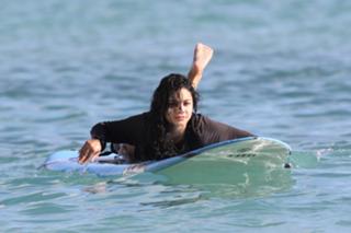 Vanessa Hudgens feet photo thumbnail