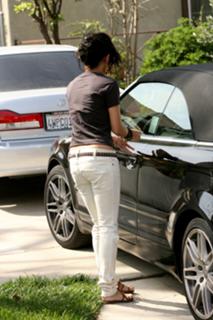 Vanessa Hudgens feet photo thumbnail