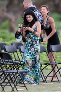 Vanessa Hudgens feet photo thumbnail