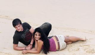 Vanessa Hudgens feet photo thumbnail