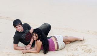 Vanessa Hudgens feet photo thumbnail