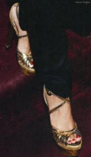 Vanessa Hudgens feet photo thumbnail