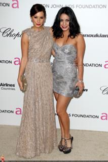 Vanessa Hudgens feet photo thumbnail