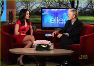 Vanessa Hudgens feet photo thumbnail