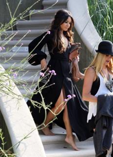 Vanessa Hudgens feet photo thumbnail