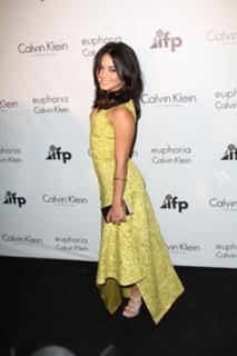 Vanessa Hudgens feet photo thumbnail