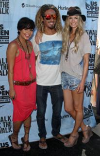 Vanessa Hudgens feet photo thumbnail