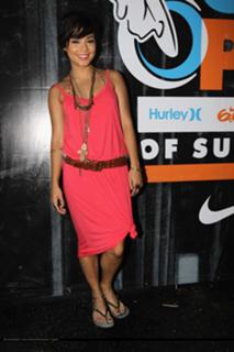 Vanessa Hudgens feet photo thumbnail