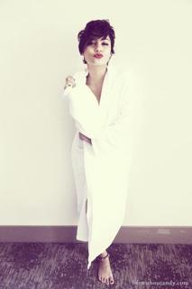 Vanessa Hudgens feet photo thumbnail