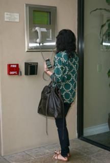 Vanessa Hudgens feet photo thumbnail