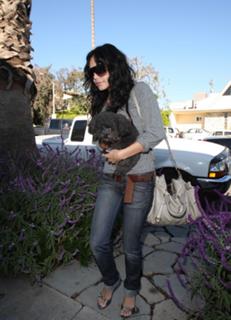 Vanessa Hudgens feet photo thumbnail