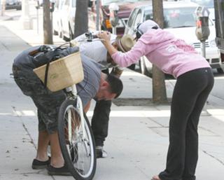 Vanessa Hudgens feet photo thumbnail