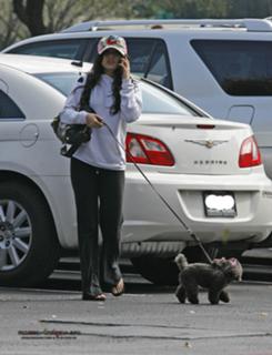 Vanessa Hudgens feet photo thumbnail