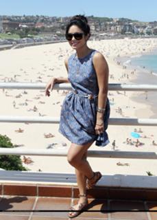 Vanessa Hudgens feet photo thumbnail