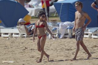 Vanessa Hudgens feet photo thumbnail