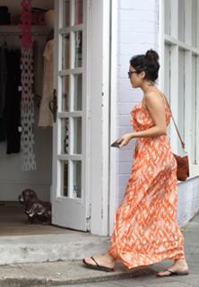Vanessa Hudgens feet photo thumbnail