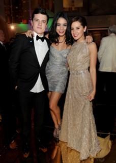 Vanessa Hudgens feet photo thumbnail