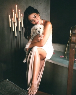 Vanessa Hudgens feet photo thumbnail