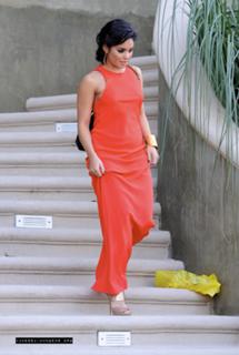 Vanessa Hudgens feet photo thumbnail